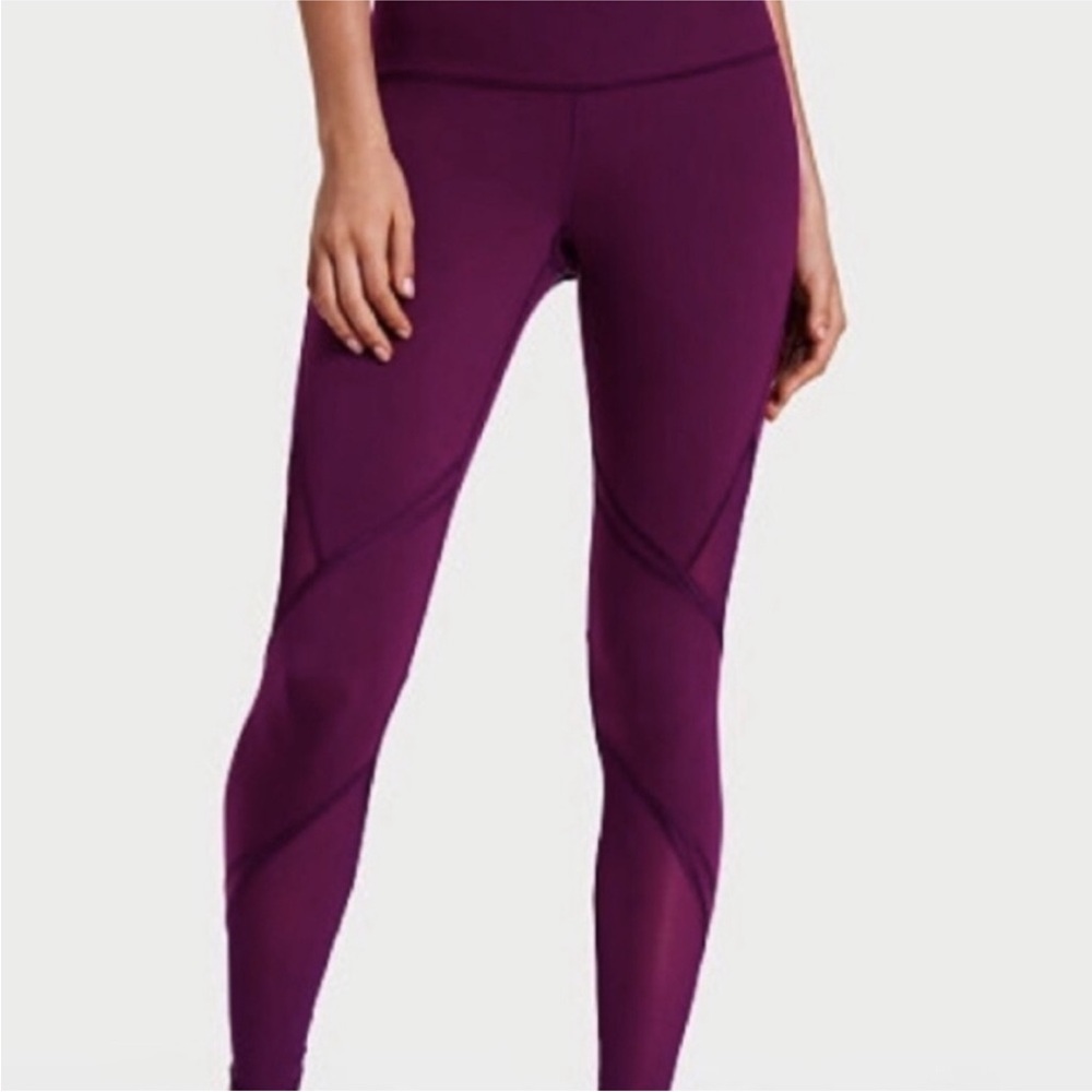 Victoria’s Secret Sport knockout purple mesh mid rise panel leggings Size S